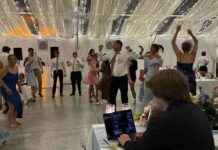 Startup Founder Balances Work and Wedding Planning | TechCrunch news-10102024-043655