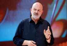 Amazon CTO Werner Vogels on Fighting Misinformation, Tech Addiction, and Small Nuclear Reactors amazon-cto-werner-vogels-on-fighting-misinformation-tech-addiction-and-small-nuclear-reactors