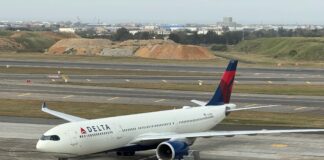 Delta Flight DL275 Diverted at LAX: How Does It Affect Your Connecting Flights? Delta Flight DL275 diverted, DL275 LAX diversion, Delta emergency landing LAX, DL275 flight update, Delta diverted flight news, DL275 incident report, LAX airport flight diversion, Delta airline disruption